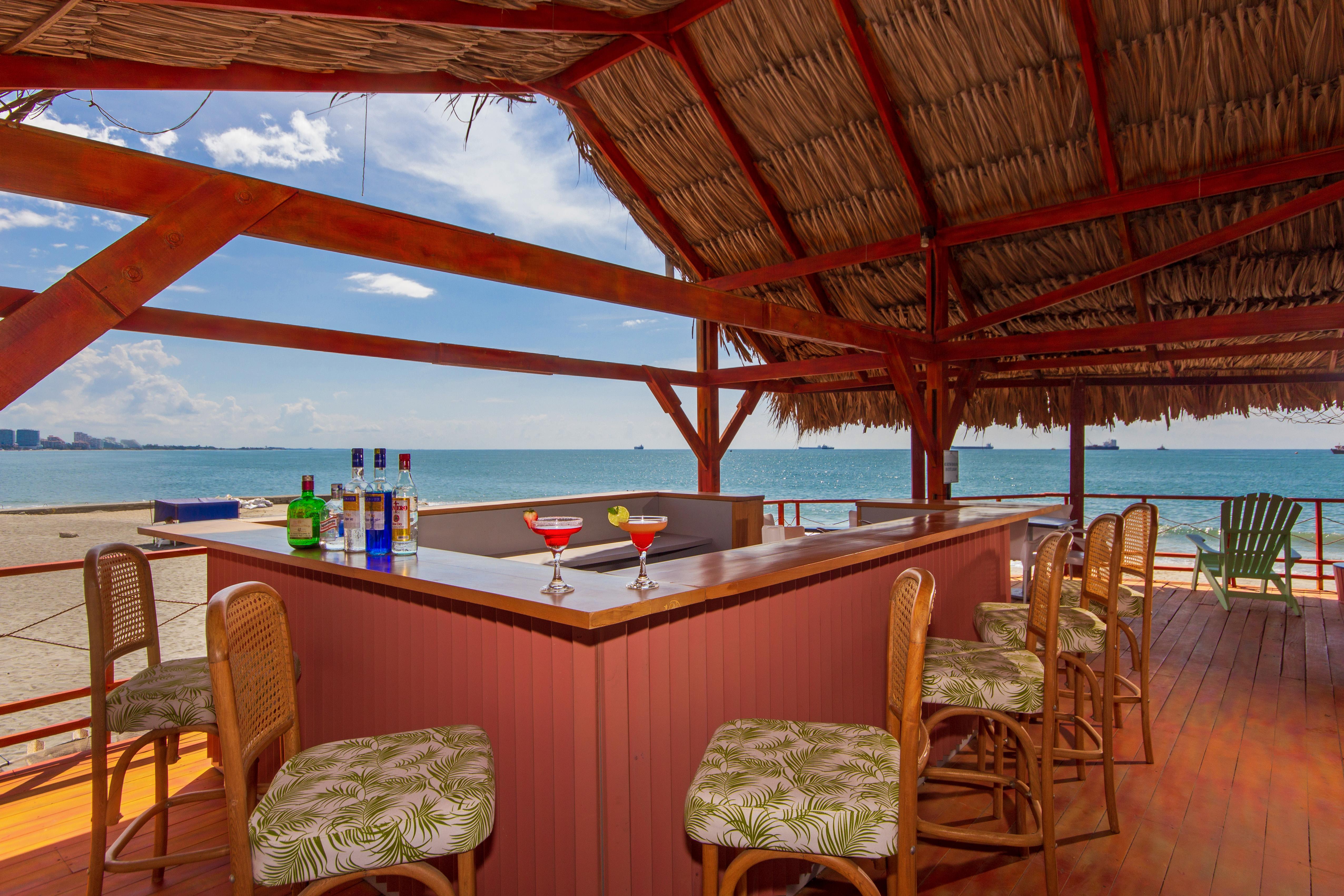 Tama Hotel Santa Marta Exterior photo