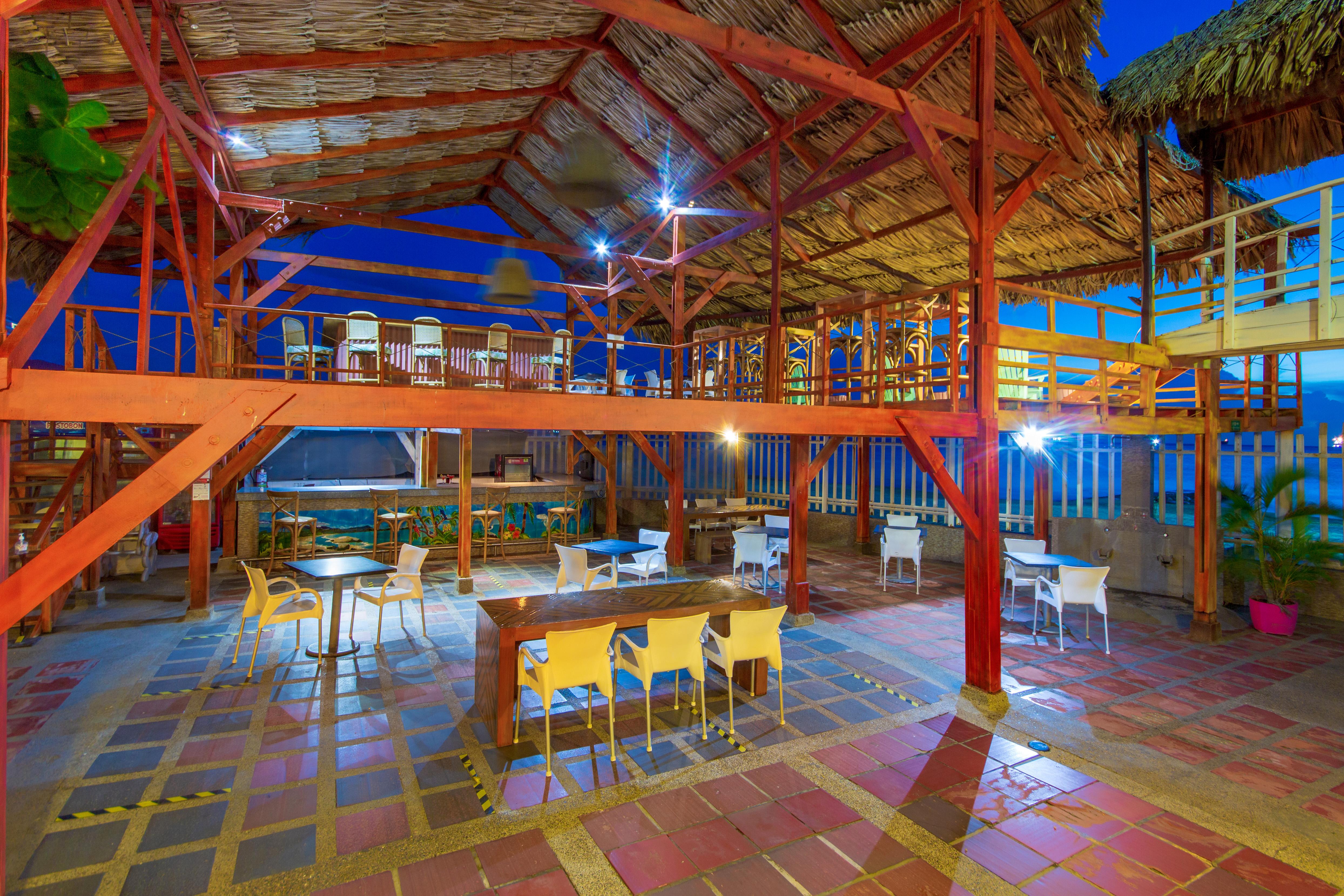 Tama Hotel Santa Marta Exterior photo